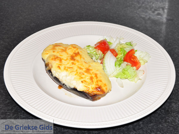 Papoutsaki - gevulde aubergine, foto en recept