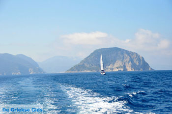 Varen van Skopelos naar Alonissos | Sporaden Griekenland foto 9 - Foto van https://www.grieksegids.nl/fotos/alonissos/normaal/alonissos-grieksegids-011.jpg