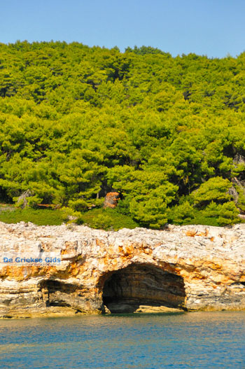 Zuidoostkust Alonissos | Sporaden Griekenland foto 3 - Foto van https://www.grieksegids.nl/fotos/alonissos/normaal/alonissos-grieksegids-018.jpg