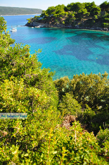 Agios Petros bij Steni Vala | Alonissos Sporaden Griekenland foto 8 - Foto van https://www.grieksegids.nl/fotos/alonissos/normaal/alonissos-grieksegids-362.jpg