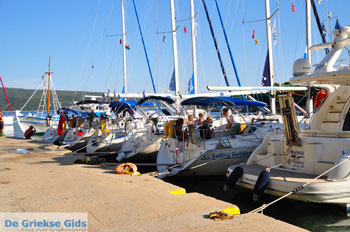 Steni Vala | Alonissos Sporaden Griekenland foto 46 - Foto van https://www.grieksegids.nl/fotos/alonissos/normaal/alonissos-grieksegids-405.jpg