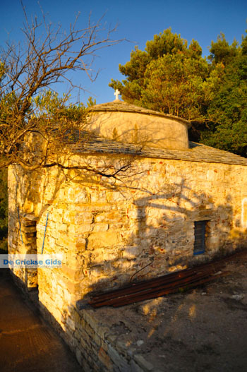 Agioi Anargiri Klooster | Alonissos Sporaden Griekenland foto 12 - Foto van https://www.grieksegids.nl/fotos/alonissos/normaal/alonissos-grieksegids-458.jpg