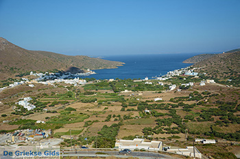 Panorama Katapola Amorgos - Eiland Amorgos - Cycladen foto 64 - Foto van https://www.grieksegids.nl/fotos/amorgos/350/eiland-amorgos-064.jpg