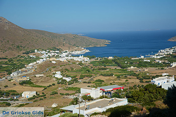 Panorama Katapola Amorgos - Eiland Amorgos - Cycladen foto 65 - Foto van https://www.grieksegids.nl/fotos/amorgos/350/eiland-amorgos-065.jpg