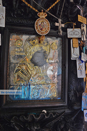 Chozoviotissa Amorgos - Eiland Amorgos - Cycladen foto 93 - Foto van https://www.grieksegids.nl/fotos/amorgos/350/eiland-amorgos-093.jpg