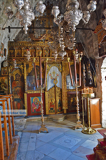 Chozoviotissa Amorgos - Eiland Amorgos - Cycladen foto 95 - Foto van https://www.grieksegids.nl/fotos/amorgos/350/eiland-amorgos-095.jpg