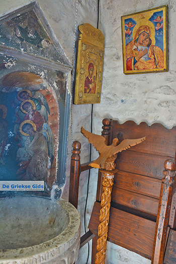 Chozoviotissa Amorgos - Eiland Amorgos - Cycladen foto 96 - Foto van https://www.grieksegids.nl/fotos/amorgos/350/eiland-amorgos-096.jpg