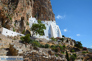 Chozoviotissa Amorgos - Eiland Amorgos - Cycladen foto 108 - Foto van https://www.grieksegids.nl/fotos/amorgos/350/eiland-amorgos-108.jpg