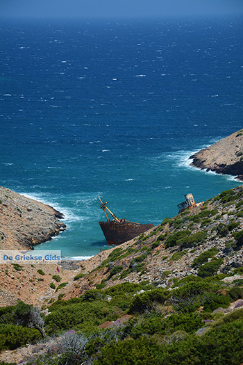 Kalotaritissa Amorgos - Eiland Amorgos - Cycladen foto 171 - Foto van https://www.grieksegids.nl/fotos/amorgos/350/eiland-amorgos-171.jpg