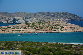 Kalotaritissa Amorgos - Eiland Amorgos - Cycladen foto 184 - Foto van https://www.grieksegids.nl/fotos/amorgos/350/eiland-amorgos-184.jpg