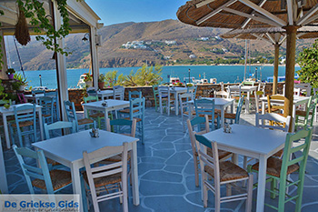 Aigiali Amorgos - Eiland Amorgos - Cycladen Griekenland foto 373 - Foto van https://www.grieksegids.nl/fotos/amorgos/350/eiland-amorgos-373.jpg