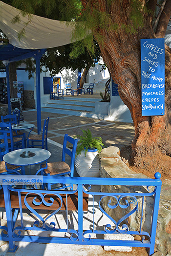 Aigiali Amorgos - Eiland Amorgos - Cycladen Griekenland foto 376 - Foto van https://www.grieksegids.nl/fotos/amorgos/350/eiland-amorgos-376.jpg