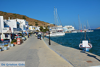 Katapola Amorgos - Eiland Amorgos - Cycladen foto 416 - Foto van https://www.grieksegids.nl/fotos/amorgos/350/eiland-amorgos-416.jpg