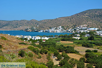 Katapola Amorgos - Eiland Amorgos - Cycladen foto 426 - Foto van https://www.grieksegids.nl/fotos/amorgos/350/eiland-amorgos-426.jpg