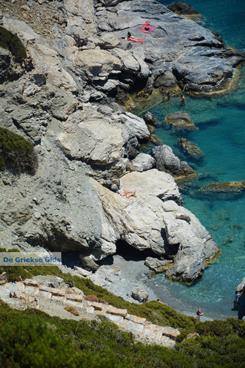 Aghia Anna Amorgos - Eiland Amorgos - Cycladen foto 474 - Foto van https://www.grieksegids.nl/fotos/amorgos/350/eiland-amorgos-474.jpg