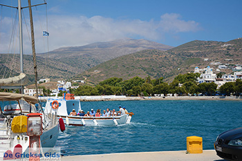 Katapola Amorgos - Eiland Amorgos - Cycladen foto 542 - Foto van https://www.grieksegids.nl/fotos/amorgos/350/eiland-amorgos-542.jpg