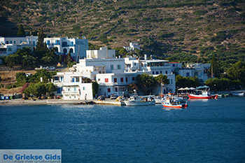 Katapola Amorgos - Eiland Amorgos - Cycladen foto 579 - Foto van https://www.grieksegids.nl/fotos/amorgos/350/eiland-amorgos-579.jpg
