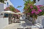 Bougainville in Chora op Antiparos 53 - Foto van De Griekse Gids