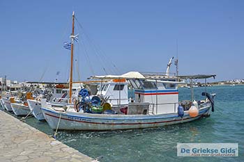 Chora op Antiparos 13 - Foto van https://www.grieksegids.nl/fotos/antiparos/350pix/chora-antiparos-021.jpg