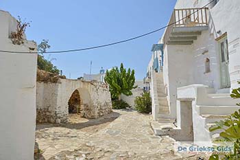 Kastro in Chora op Antiparos 31 - Foto van https://www.grieksegids.nl/fotos/antiparos/350pix/chora-antiparos-039.jpg