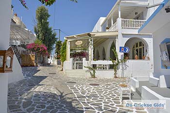 Chora op Antiparos 36 - Foto van https://www.grieksegids.nl/fotos/antiparos/350pix/chora-antiparos-044.jpg