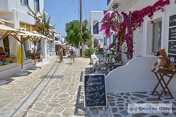 Chora op Antiparos 43 - Foto van https://www.grieksegids.nl/fotos/antiparos/350pix/chora-antiparos-051.jpg