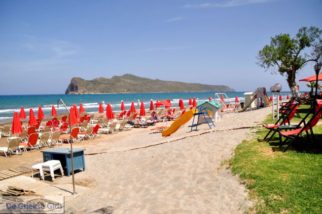 Het strand van Agia Marina Chania Kreta