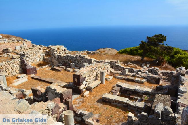 Oud Thira op de berg Mesa Vouno bij Kamari