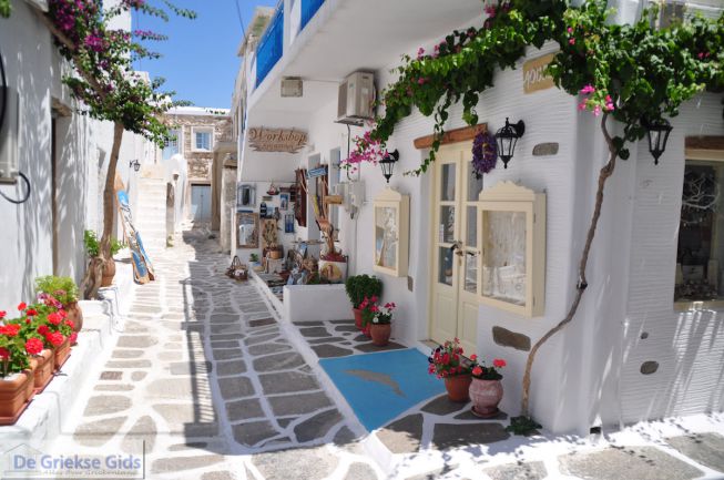 Straatje in Naoussa Paros