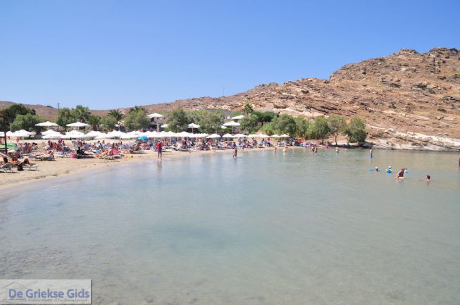 Monastiri strand bij Naoussa Paros