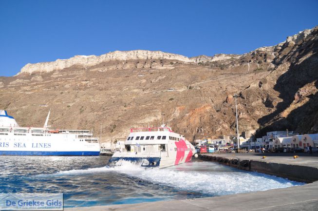 Haven Athinios Santorini