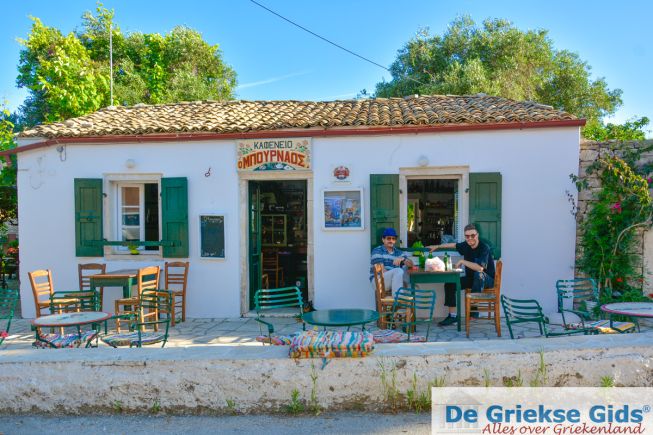 Café O Bournaos in Magazia op Paxos
