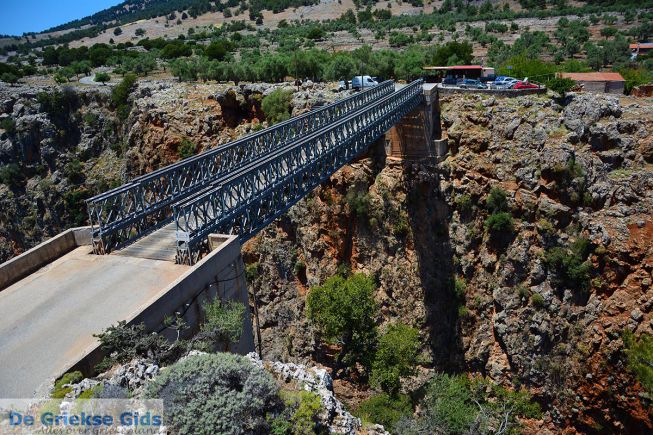 Kloof en brug Aradena Kreta