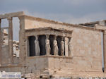 Het Erechtheion, een der voornaamste heiligdommen van de Atheense foto 1Akropolis. - Foto van De Griekse Gids