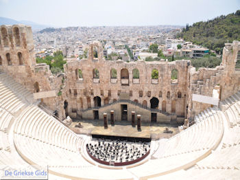 Herodes Atticus Theater nabij Akropolis Athene foto 3 - Foto von GriechenlandWeb.de