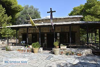 Agios Dimitrios Loumbardiaris kerk bij Filopapou foto 1 - Foto van https://www.grieksegids.nl/fotos/athene/filopapou/normaal/filopapou-athene-005.jpg