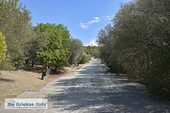 Geplaveide straatjes Filopapou Athene foto 3 - Foto van https://www.grieksegids.nl/fotos/athene/filopapou/normaal/filopapou-athene-022.jpg