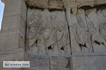 Filopapou monument in Athene foto 4 - Foto van https://www.grieksegids.nl/fotos/athene/filopapou/normaal/filopapou-athene-042.jpg