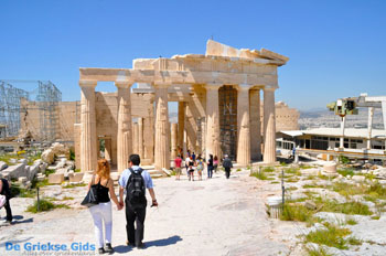 Propylea Akropolis | Athene Attica | De Griekse Gids foto 1 - Foto van https://www.grieksegids.nl/fotos/athene/normaal/athene-attica-atheenseriviera-202.jpg
