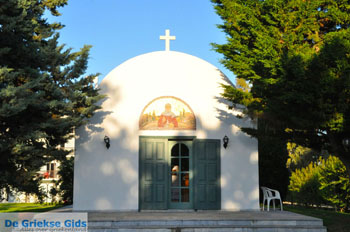 Kerkje Golden Coast Nea Makri | Attica - atheense riviera | De Griekse Gids foto 3 - Foto van https://www.grieksegids.nl/fotos/athene/normaal/athene-attica-atheenseriviera-225.jpg