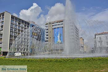 Omonia plein Athene Foto 3 - Foto van https://www.grieksegids.nl/fotos/athene/omonia-plein/normaal/omonia-plein-athene-004.jpg