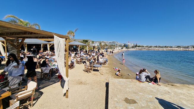 Glyfada beach | Centraal Griekenland | Attica - Foto van https://www.grieksegids.nl/fotos/centraal-griekenland/attica/glyfada/mid/glyfada-007.jpg?v=1778252850