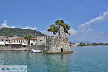 Nafpaktos Etoloakarnania - Centraal Griekenland foto 26 - Foto van https://www.grieksegids.nl/fotos/centraal-griekenland/etoloakarnania/nafpaktos/350pix/nafpaktos-etoloakarnania-026.jpg