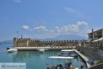 Nafpaktos Etoloakarnania - Centraal Griekenland foto 31 - Foto van https://www.grieksegids.nl/fotos/centraal-griekenland/etoloakarnania/nafpaktos/350pix/nafpaktos-etoloakarnania-031.jpg