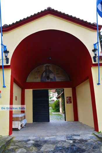 Klooster Agios Dionysios bij Litochoro | Pieria Macedonie | Griekenland 2 - Foto van https://www.grieksegids.nl/fotos/centraal-macedonie/pieria/normaal/pieria-macedonie-griekenland-106.jpg