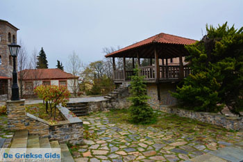 Klooster Agios Dionysios bij Litochoro | Pieria Macedonie | Griekenland 11 - Foto van https://www.grieksegids.nl/fotos/centraal-macedonie/pieria/normaal/pieria-macedonie-griekenland-115.jpg