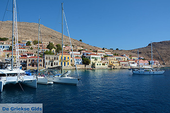Nimborio Chalki - Eiland Chalki Dodecanese - Foto 1 - Foto van https://www.grieksegids.nl/fotos/chalki/350/eiland-chalki-001.jpg