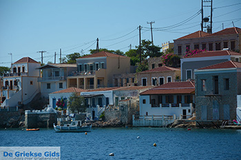 Nimborio Chalki - Eiland Chalki Dodecanese - Foto 76 - Foto van https://www.grieksegids.nl/fotos/chalki/350/eiland-chalki-076.jpg