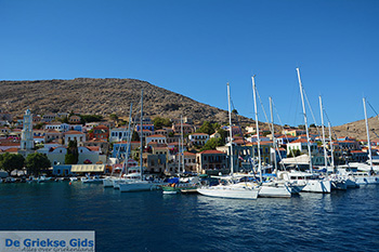 Nimborio Chalki - Eiland Chalki Dodecanese - Foto 320 - Foto van https://www.grieksegids.nl/fotos/chalki/350/eiland-chalki-320.jpg