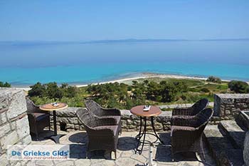 Afytos - Chalkidiki - Athytos 9 - Foto van https://www.grieksegids.nl/fotos/chalkidiki/normaal/afytos-chalkidiki-athytos-009.jpg